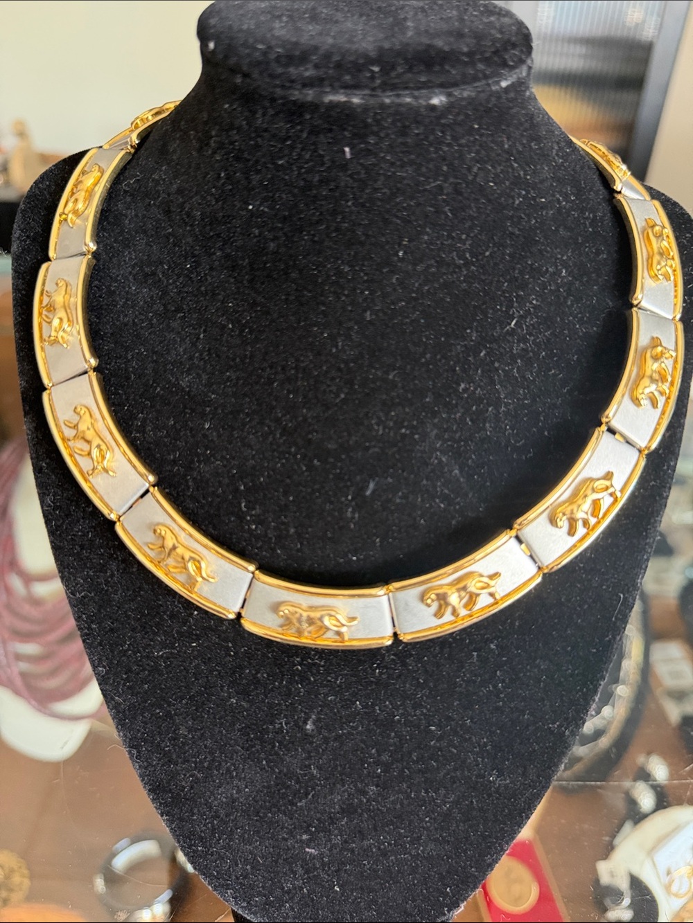 Vintage 1980’s Two-tone Big Cat Link Collar